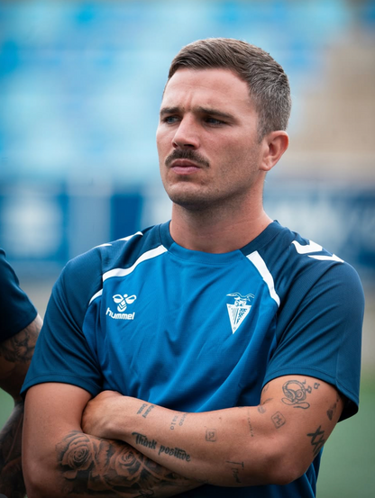Samarreta d'entrenament  CF Badalona 25/26 by hummel