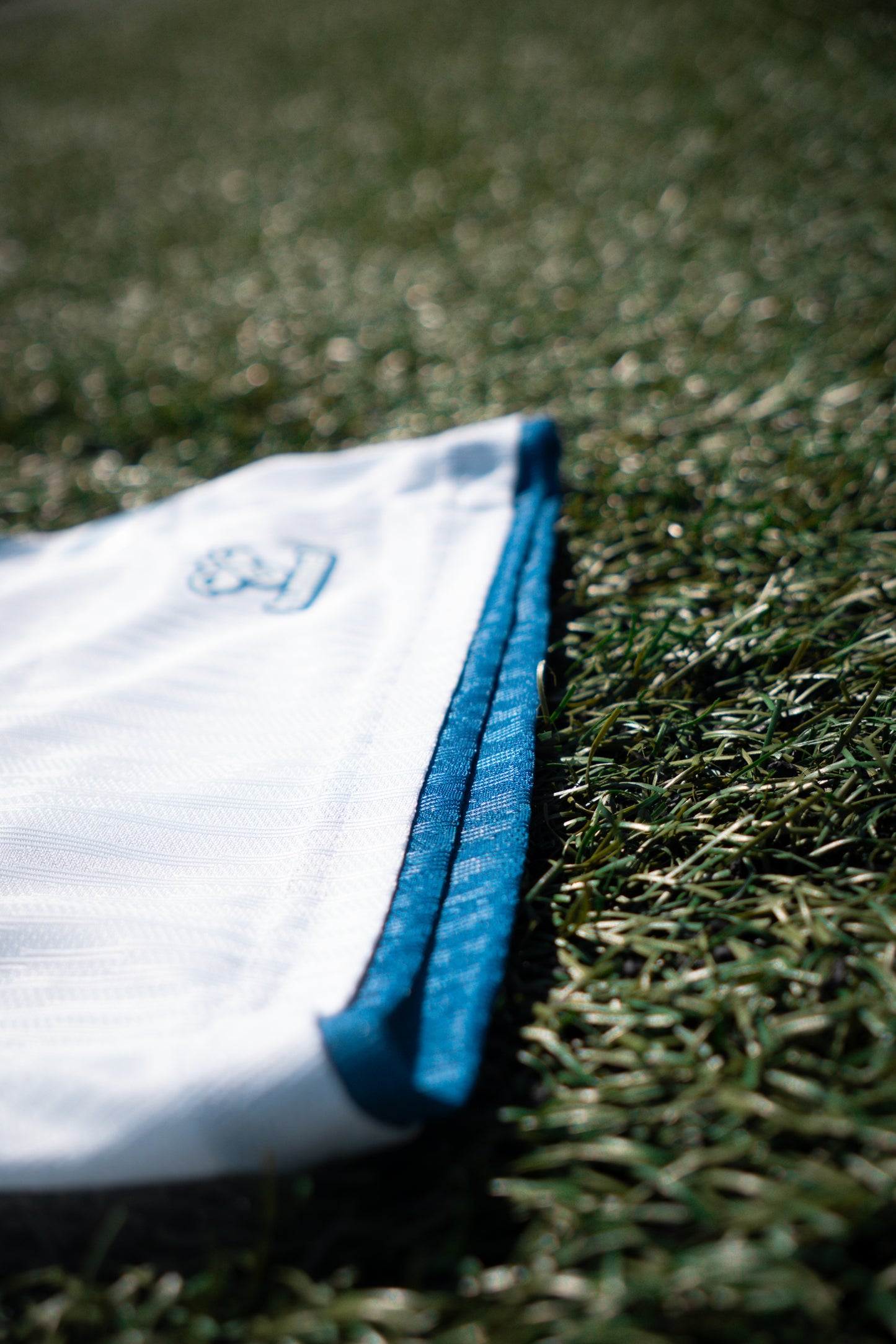Pantaló primer equip CF Badalona 25/26 by hummel